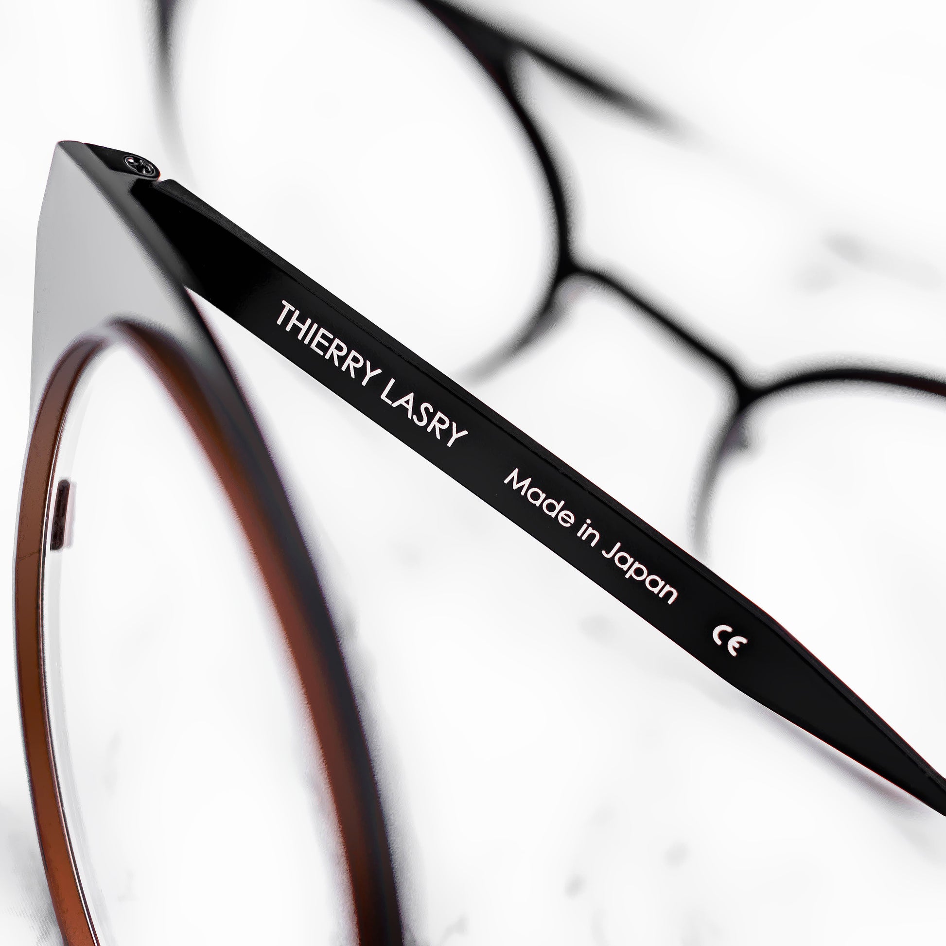 Product Image of SWEATY-101